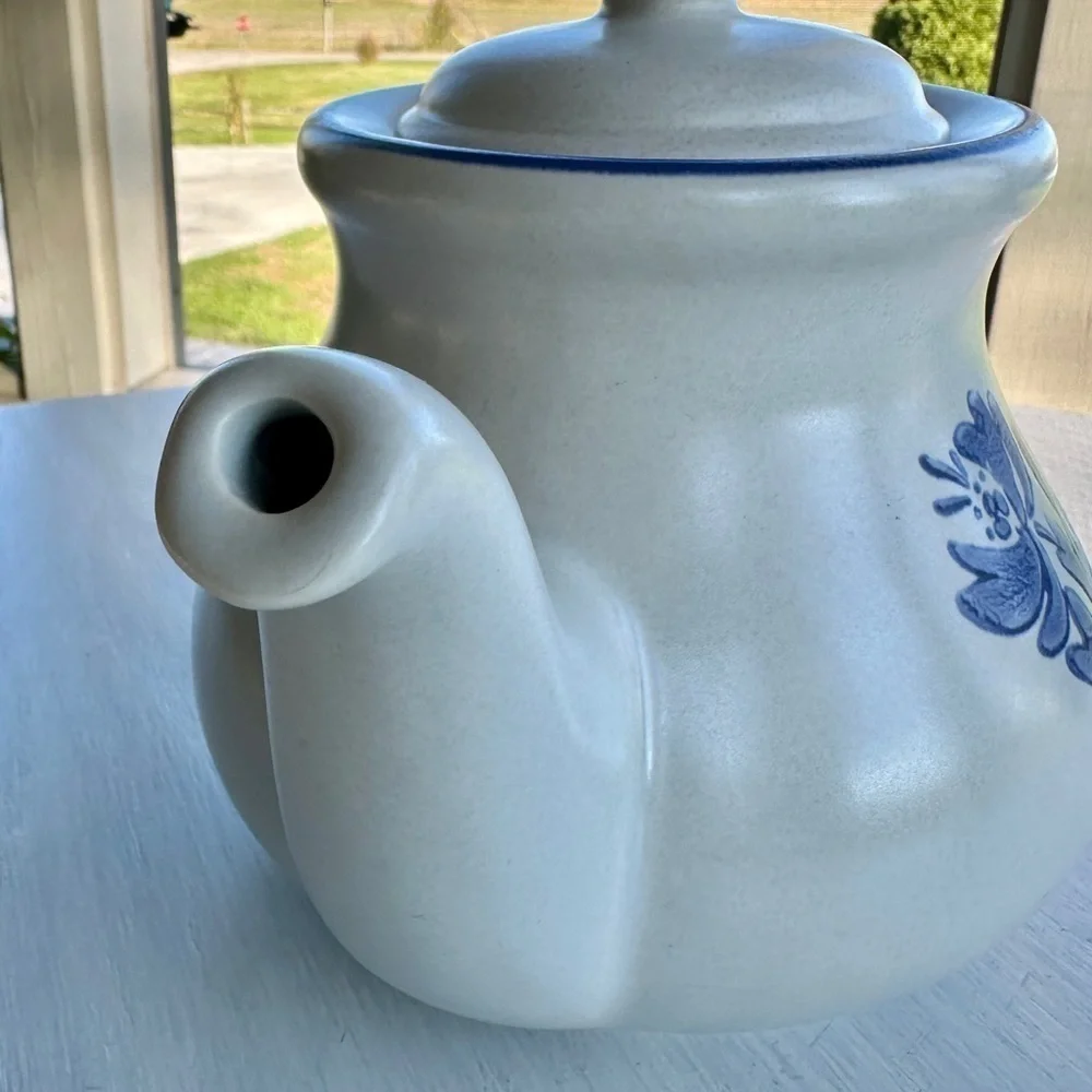 VINTAGE, PFALTZGRAFF, WHITE IRONSTONE TEAPOT WITH BLUE FLORAL PATTERN.